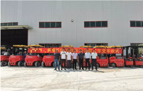 逆天了！杭叉交付某工程企業(yè)數(shù)十臺(tái)車