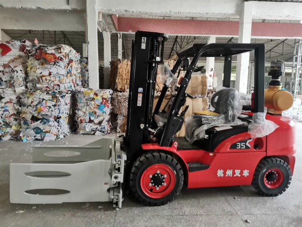 你的內(nèi)燃叉車柴油濾芯有在正確更換嗎？